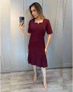 vestido_alfaiataria_vinho_06335XX570F